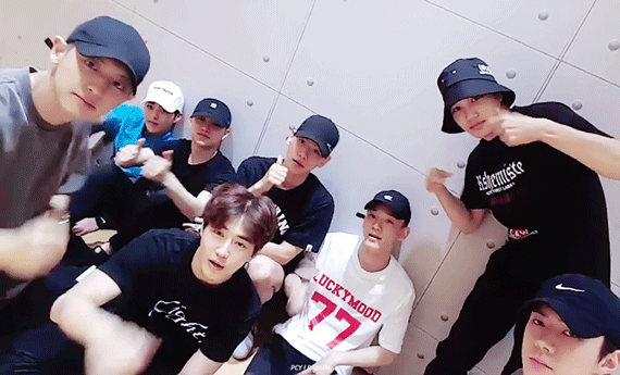 엑소 컴백하자아아아ㅏ................................. | 인스티즈