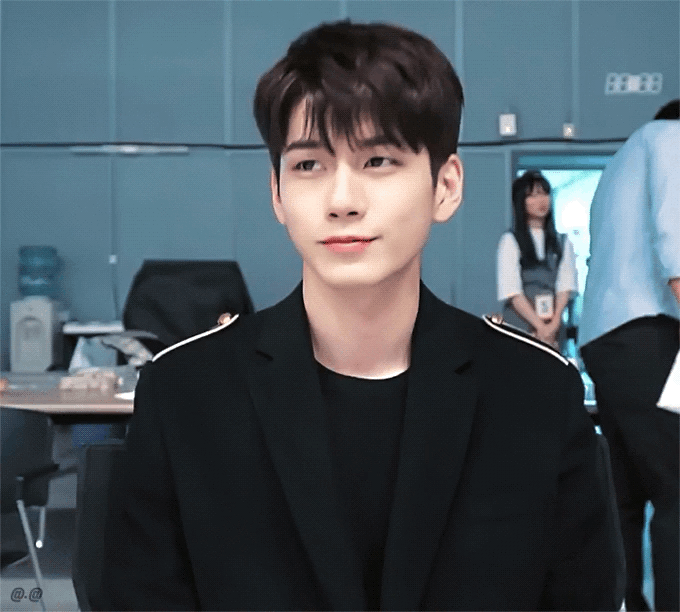 ㄱ 아 옹성우 보고싶다 | 인스티즈