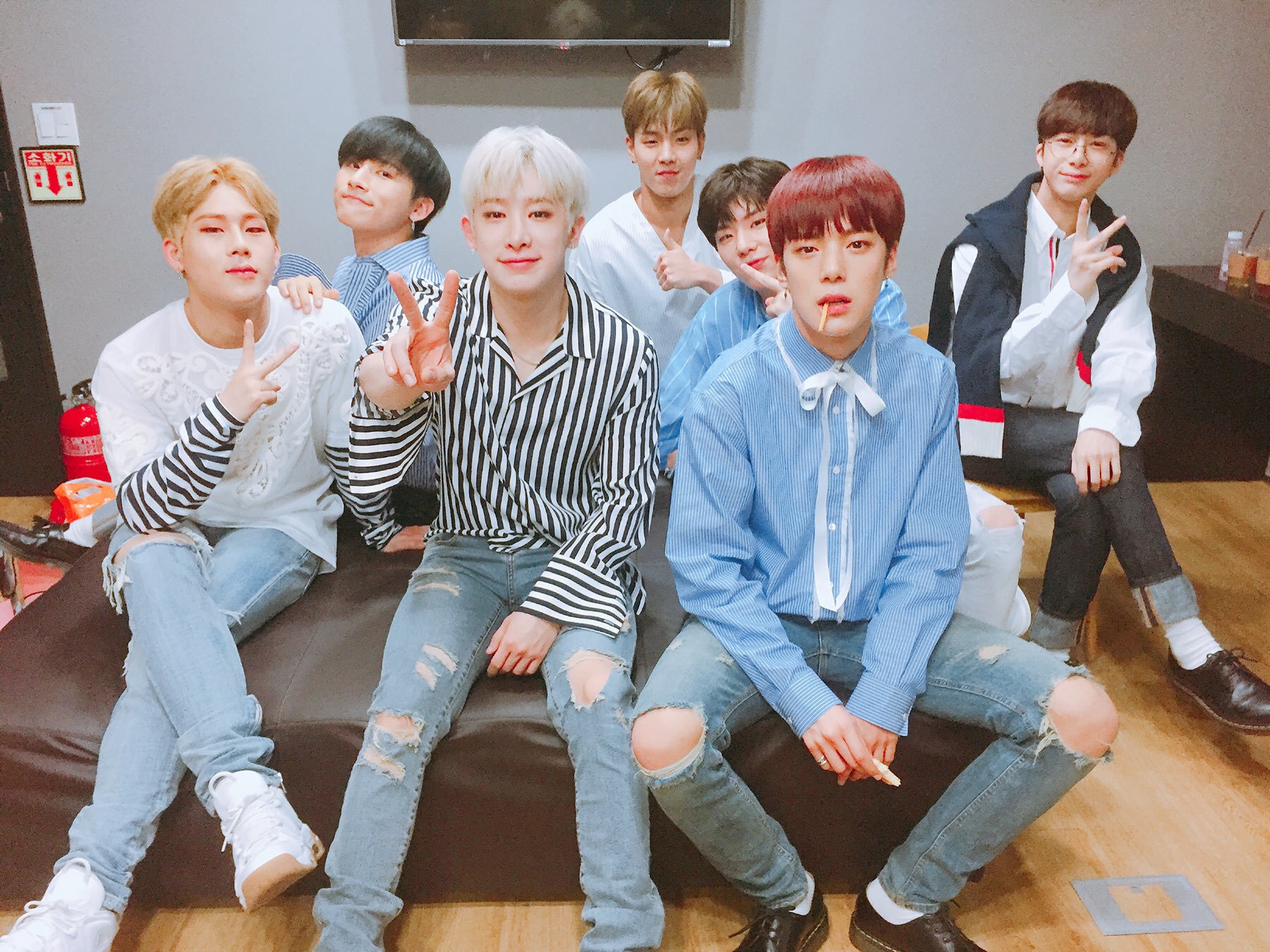 코디 맛집 몬엑 사랑해 | 인스티즈