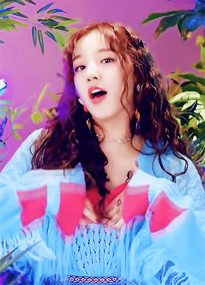 지브리 애니메이션에서 튀어나온 것 같은 두 여자 아이돌 | 인스티즈