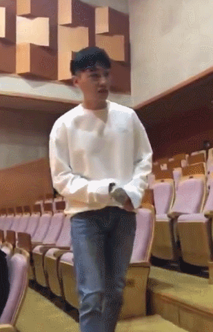 팬싸에서 팬인척 하는 아이돌.jpg | 인스티즈