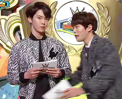 애기부부 사진 뿌리기 💛💚 | 인스티즈