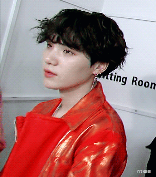 나 요새 새로 생긴 취미가 있는데 슈가 팬아저짤 모으는 거,,, | 인스티즈