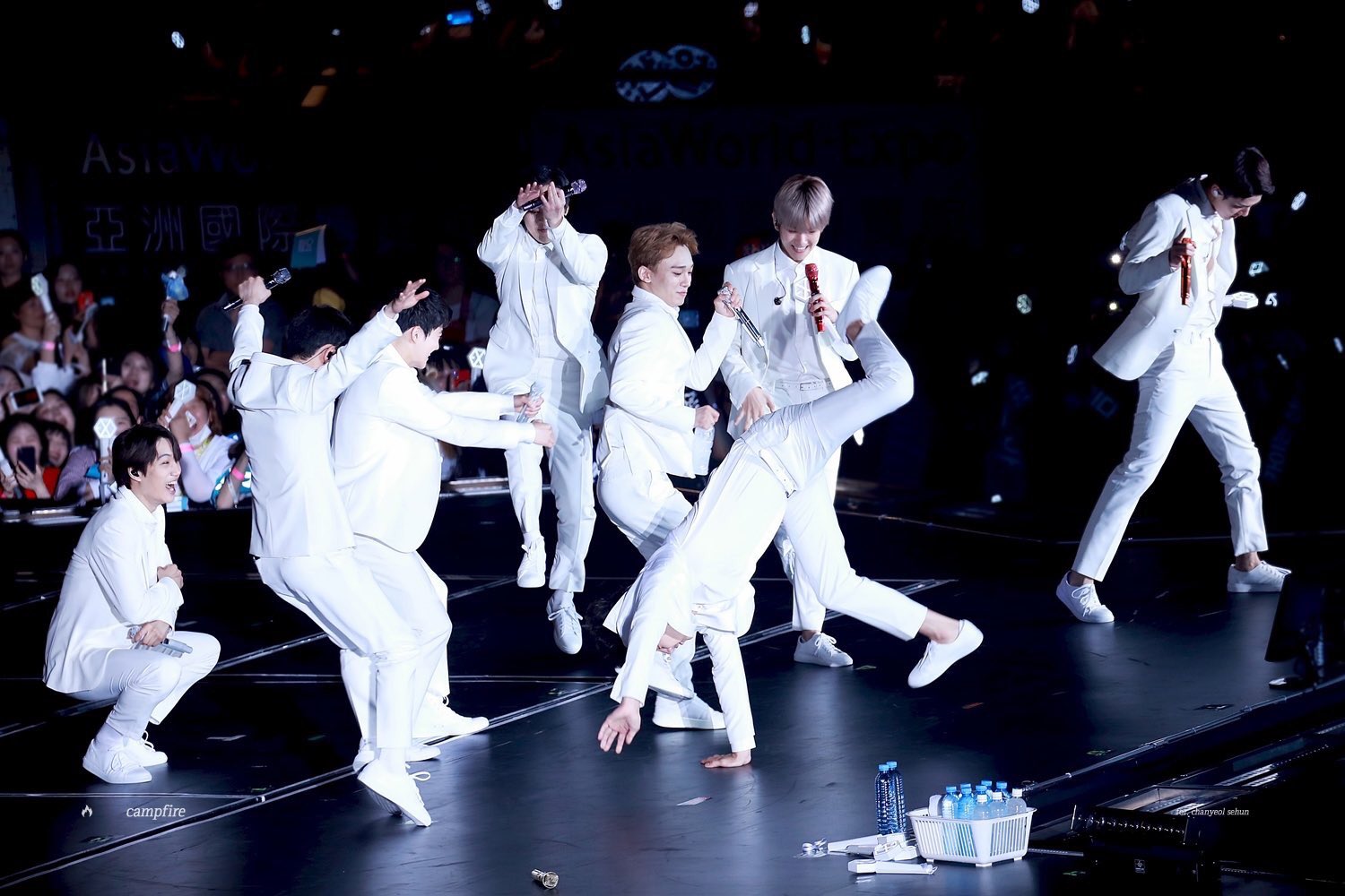 [잡담] 엑소 이거 무슨 상황이야? | 인스티즈