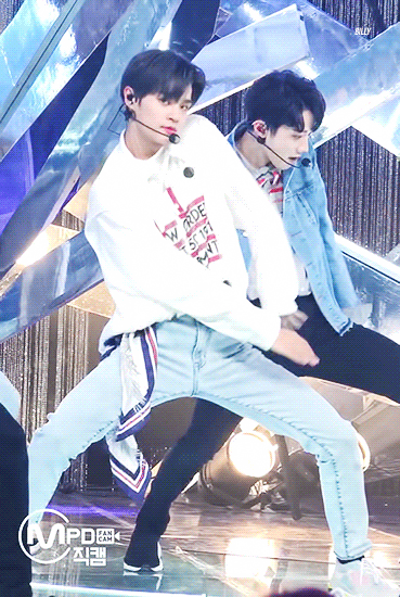 박우진 이대휘 같이 있는 동선 너무 좋아... | 인스티즈