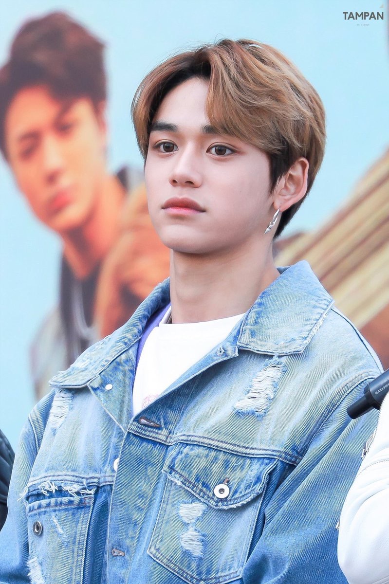 이게 바로 이때싶이지! 루카스 황늠름 황쉬시 황욱희 웡요케이 얼굴 한번씩 보고가세여💚 | 인스티즈