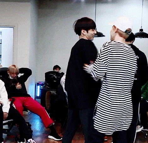 ㄱ 본격 내 기준 1차떡밥이 너무 많아서 혼란스러운 씨피 갑오브갑 | 인스티즈