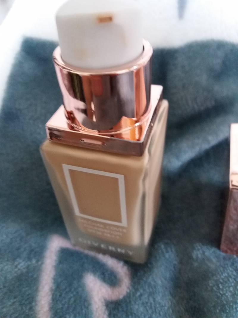 지베르니 밀착커버 파운데이션 3호 팔아요!! | 인스티즈