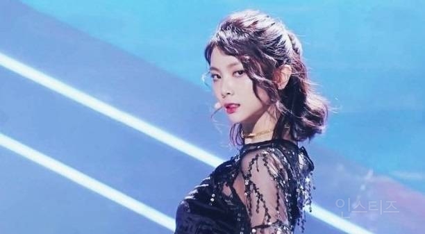 이가은 무대 위랑 밑에서의 갭 차이 쩔어 | 인스티즈