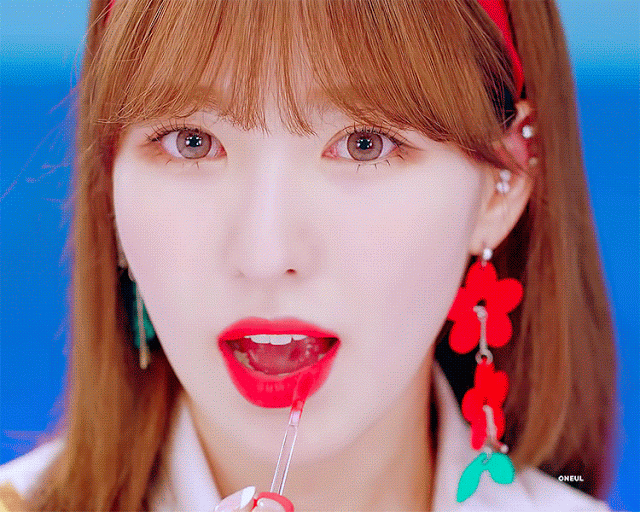 컬러렌즈 애용하는 여자아이돌 3명 | 인스티즈