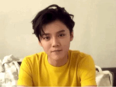 루한이 냥냥펀치? 사슴펀치? | 인스티즈