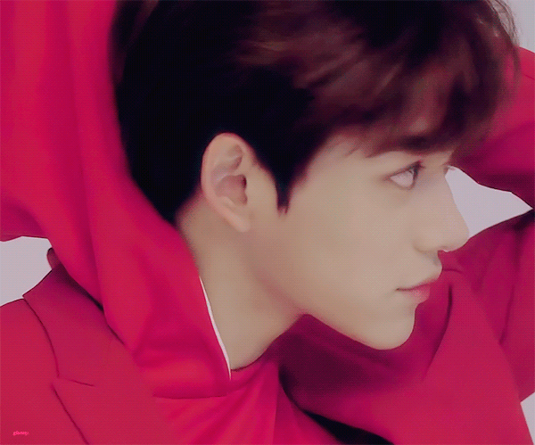 아 루카스 늠름에 설렌 사람들 다 나와 | 인스티즈