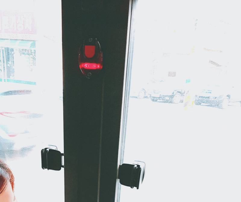 나 어제 버스탔는데 이상한 거 봄 ㅋㅋㅋㅋㅋ | 인스티즈