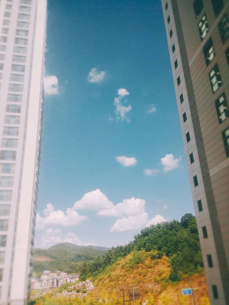 밤에도 구름 보이는거 짱 예뻐..💕 | 인스티즈