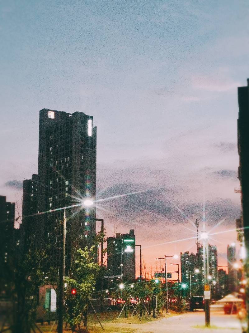 밤에도 구름 보이는거 짱 예뻐..💕 | 인스티즈