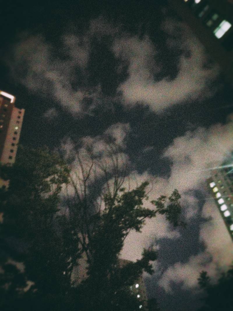 밤에도 구름 보이는거 짱 예뻐..💕 | 인스티즈