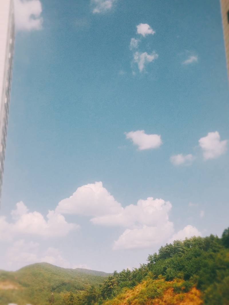 밤에도 구름 보이는거 짱 예뻐..💕 | 인스티즈