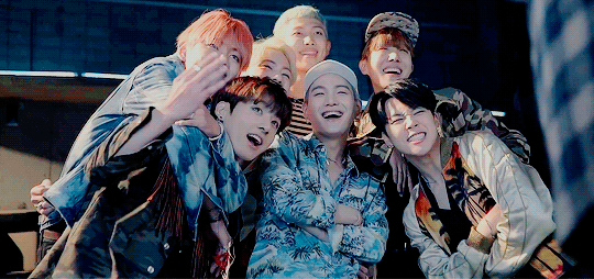 방탄 불타오르네 살리기 어려운 이유는 방탄이 그 B급 양아치 감성을 너무 잘 표현했음 | 인스티즈