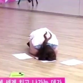 권은비 어떻게 숙인거옄ㅋㅋㅋㅋㅋㅋㅋㅋ | 인스티즈