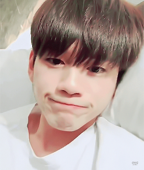 맨헤튼옹은 아아만 먹게 생겼지만 지금 떵우는 쪼꼬만 먹오 | 인스티즈