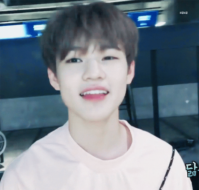 얘는 진짜 하늘이 도왔다 성마저도 독보적 귀여움임 | 인스티즈