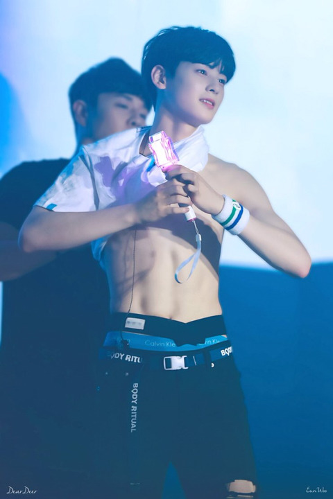 차은우 레전드 짤들로만 모아봣음니다.. | 인스티즈