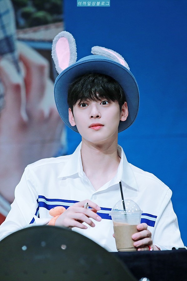 차은우 레전드 짤들로만 모아봣음니다.. | 인스티즈