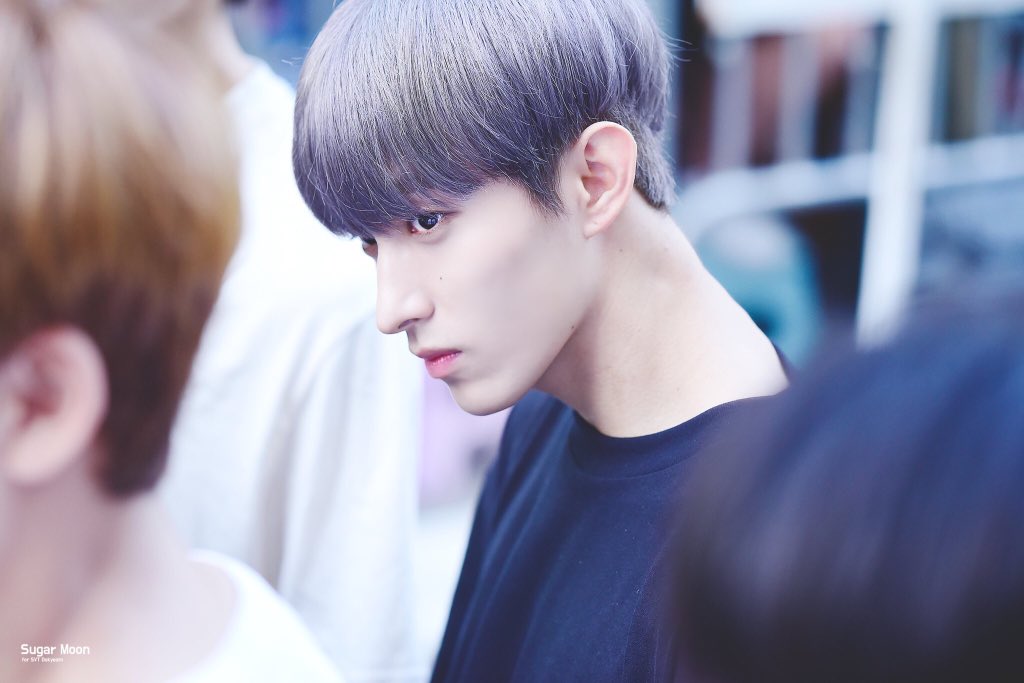 누우가 우리 석민이 보고 힝구래!!!! | 인스티즈