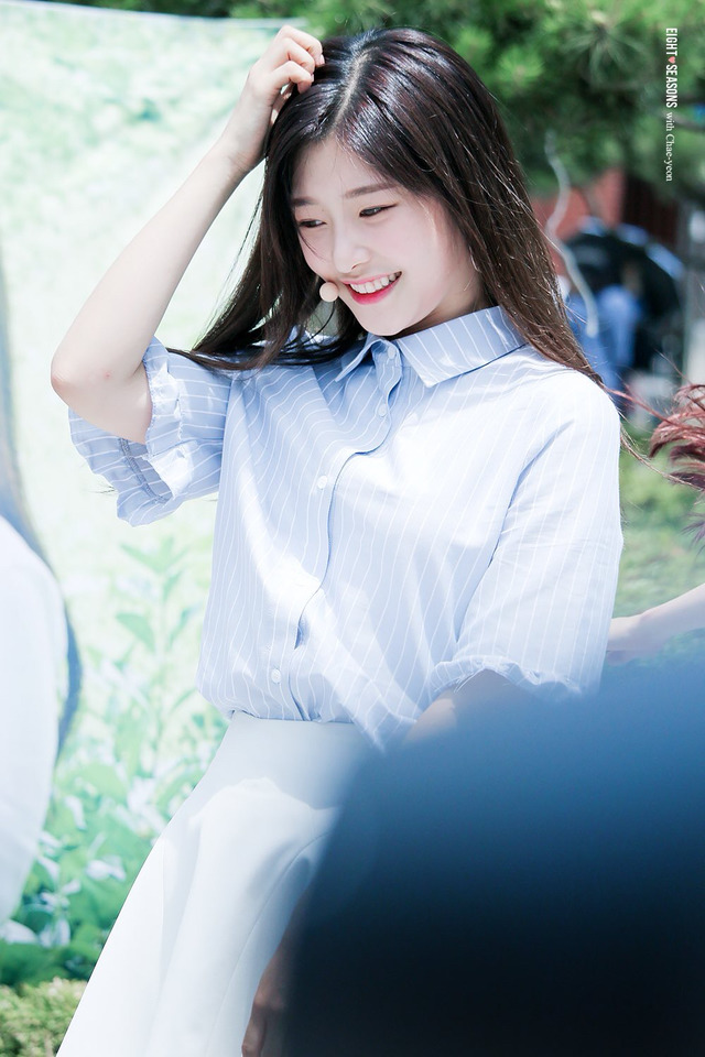 정채연 진짜 하얀 찹쌀떡 같아 | 인스티즈