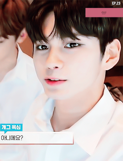 옹성우 가만히 있으면 귀여운 점 950825개인데 | 인스티즈