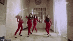 되게 뜬금없는데 나 레드벨벳 이 의상 엄청 좋아했어 | 인스티즈