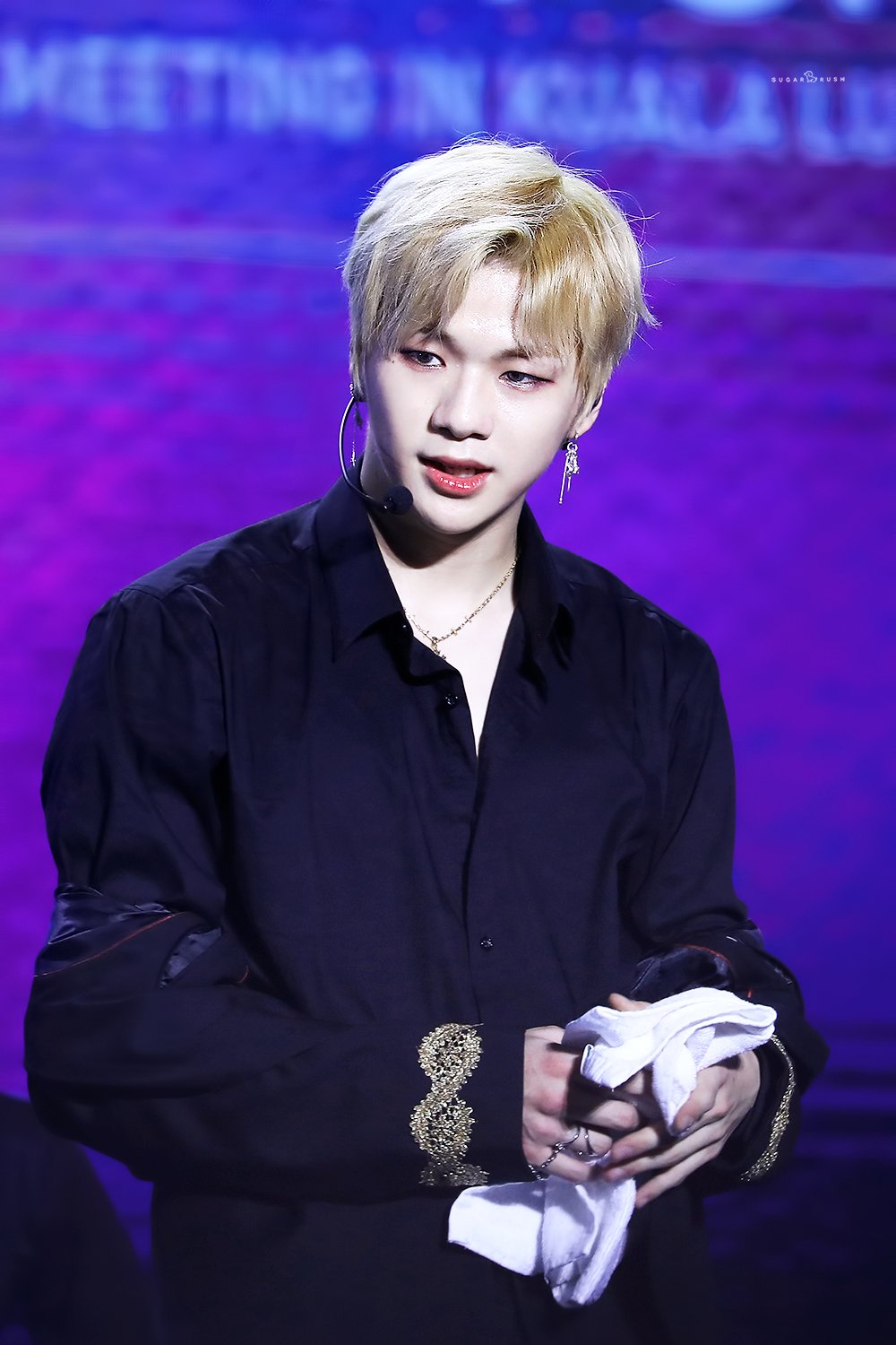 강다니엘 금발은 사랑이자 운명... | 인스티즈