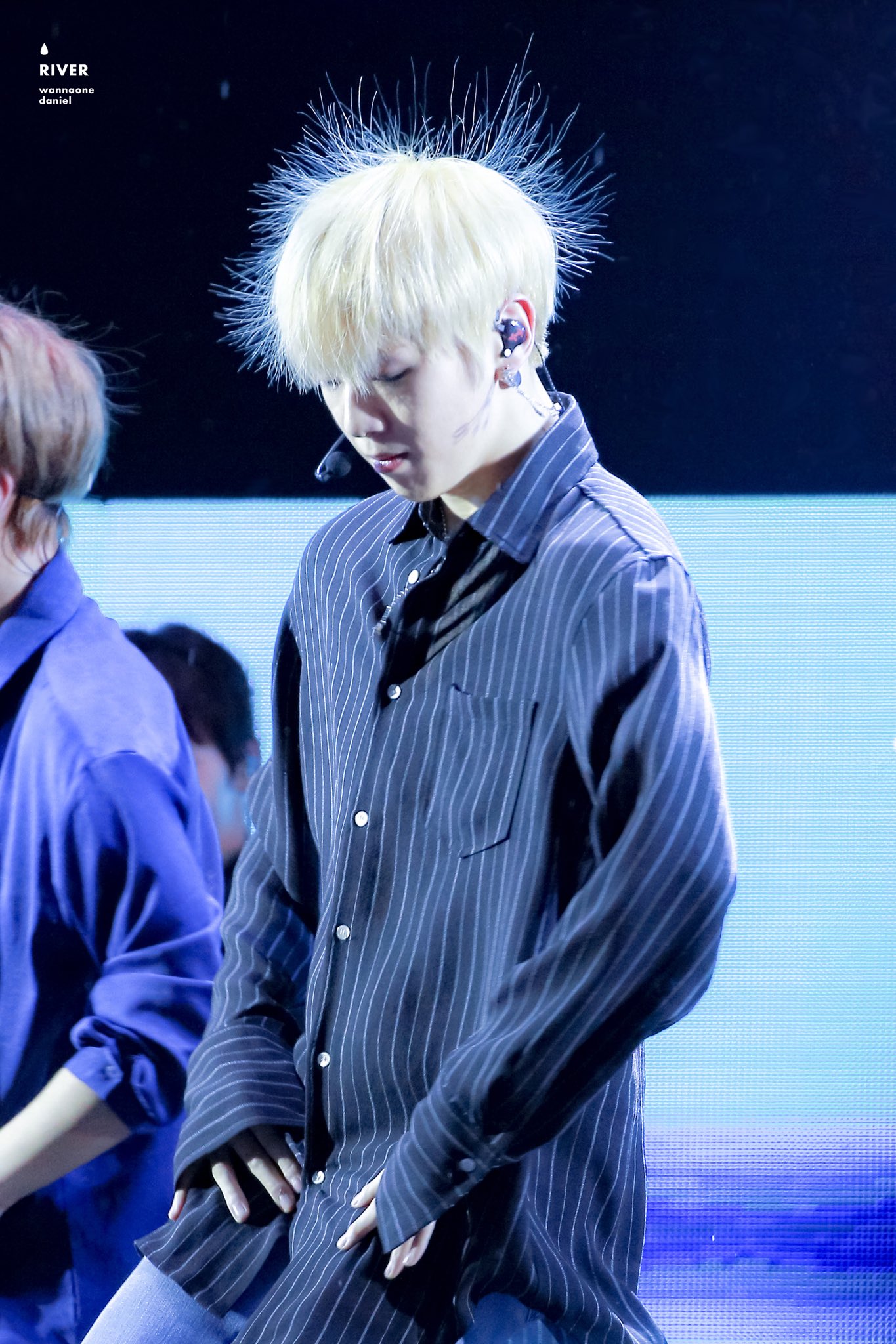 강다니엘 금발은 사랑이자 운명... | 인스티즈