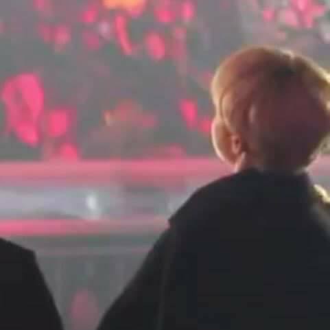 애기 뒤통수짤에서 보던 감정을 이 사진에서 느꼈다 (주어 방탄) | 인스티즈