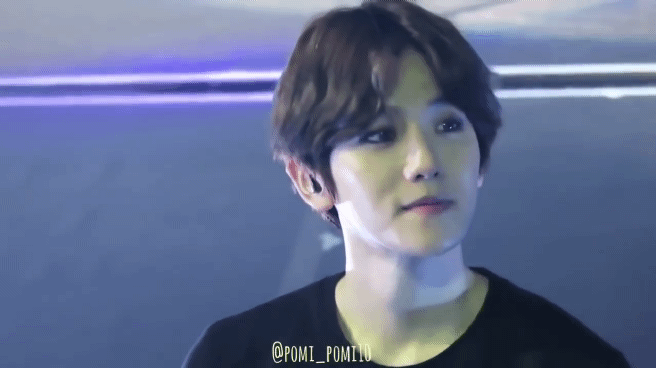 백현아 왜 이렇게 쳐다봐 | 인스티즈