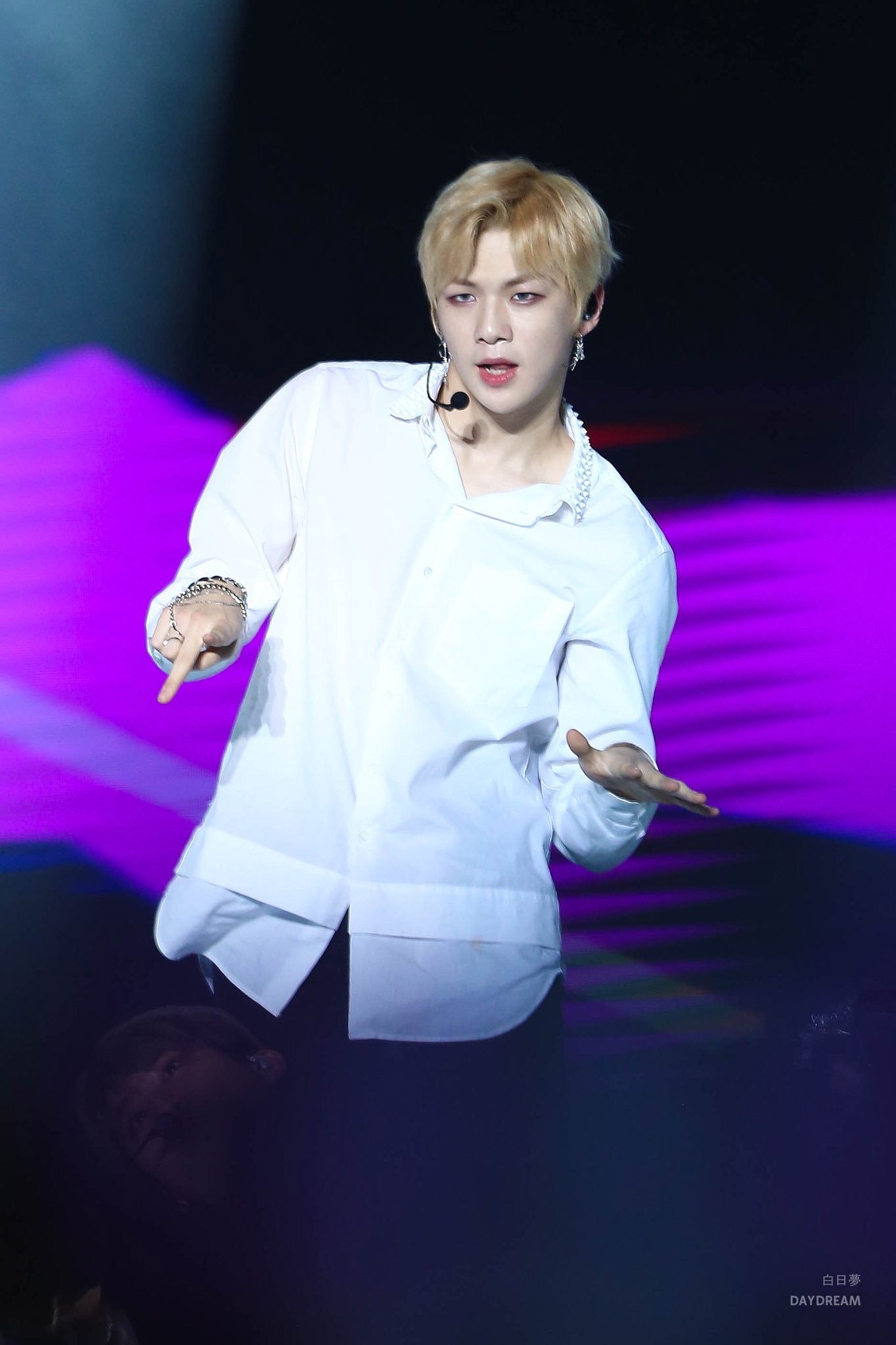 강다니엘 금발은 사랑이자 운명... | 인스티즈