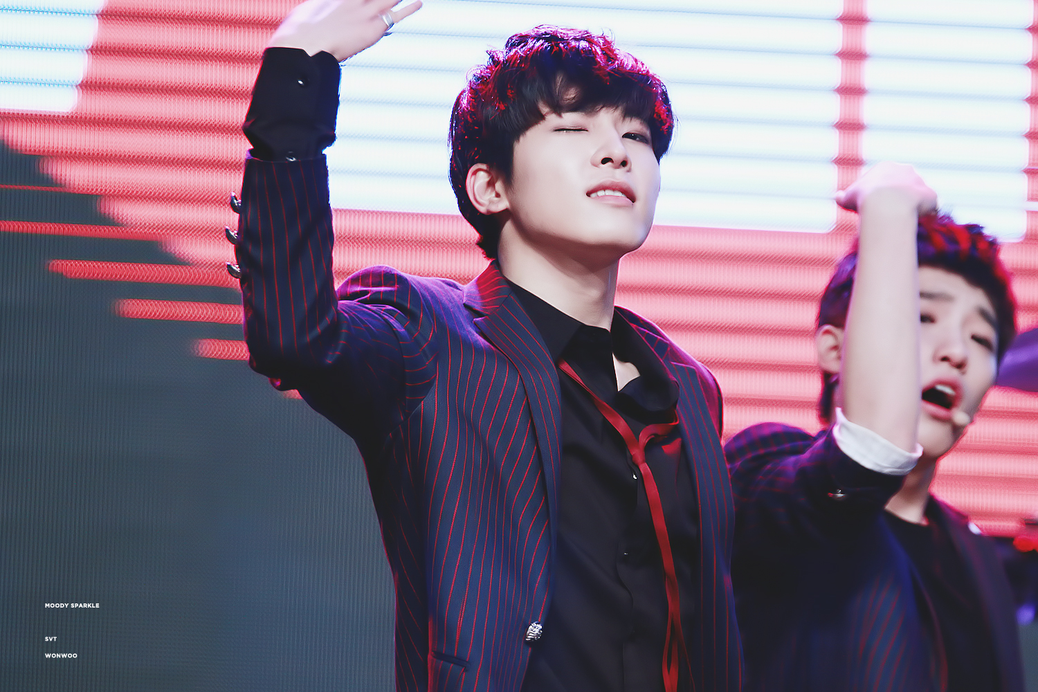 그냥 갤러리 보다가 나만 보기 아까워서 올리는 원우 사진 | 인스티즈