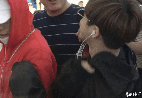 매니저때문에 다투는 아이콘 | 인스티즈