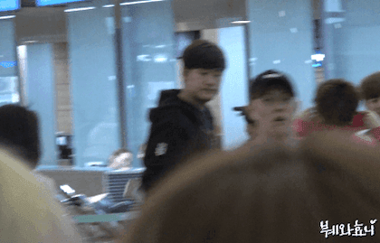 매니저때문에 다투는 아이콘 | 인스티즈