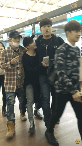 매니저때문에 다투는 아이콘 | 인스티즈