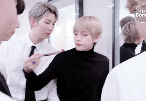 방탄 알엠이 막내고 뷔가 맏형이라며? | 인스티즈