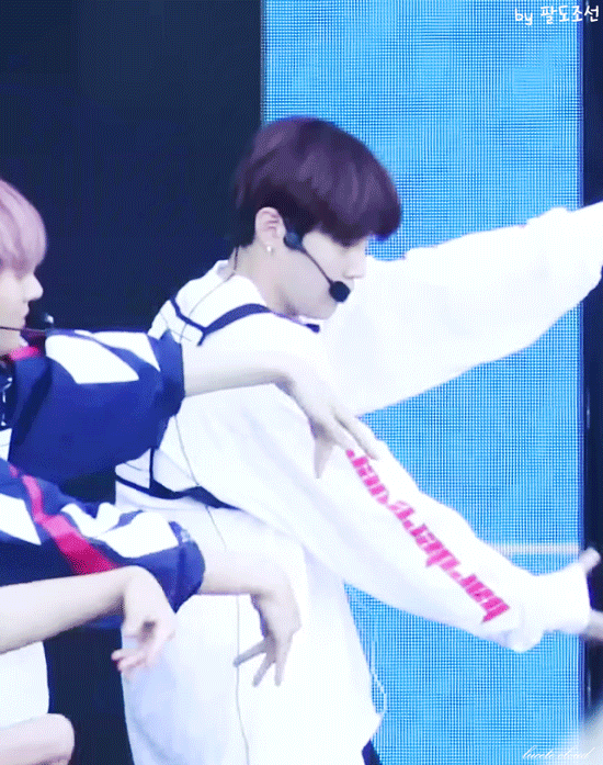 근데 진지하게 하성운은 쌩얼이 더 예뻐서 | 인스티즈