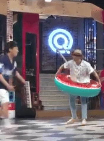 훌라우프 하는 세븐틴 | 인스티즈