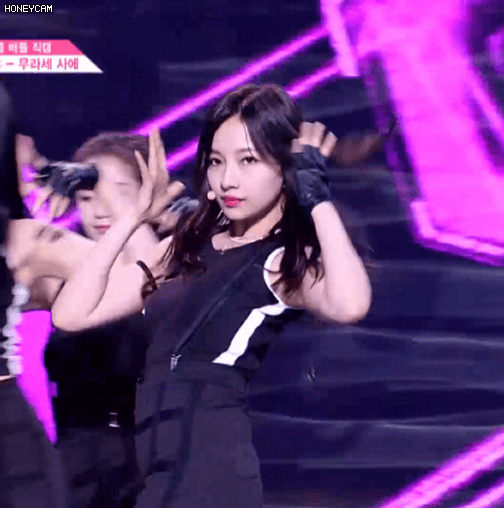 사에 이 사진 진짜 예쁜거같음 | 인스티즈