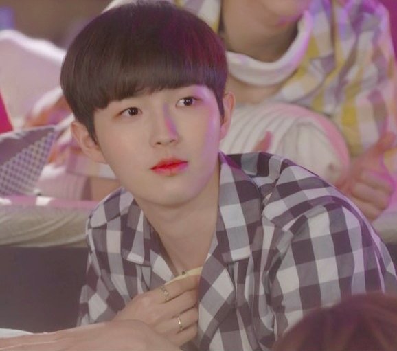 김재환 찐멍뭉이같은 얼굴 너무 좋아ㅠㅠㅠㅠㅠㅠㅠㅠ | 인스티즈