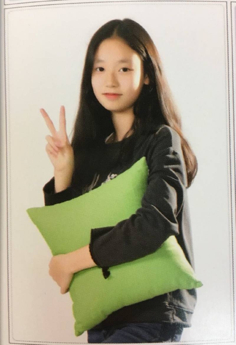 [프듀48] 김도아 - 초등학교 졸업사진 공개 | 인스티즈