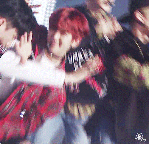 내가 진짜 좋아하는 헤이마마 활동 백현 착장 | 인스티즈