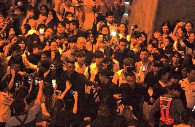 이 사진 진짜 오랜만이다 ㅋㅋㅋ황민현 찾기 | 인스티즈