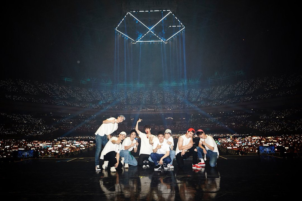 올해 엑소 덕분에 너무 너무 행복했어 | 인스티즈