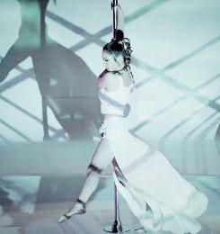 안무로 평생 언급될 여돌.jpgif | 인스티즈